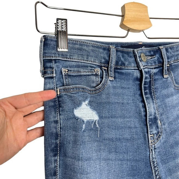 Hollister High Rise Crop Super Skinny Distressed Jeans - Picture 2 of 12